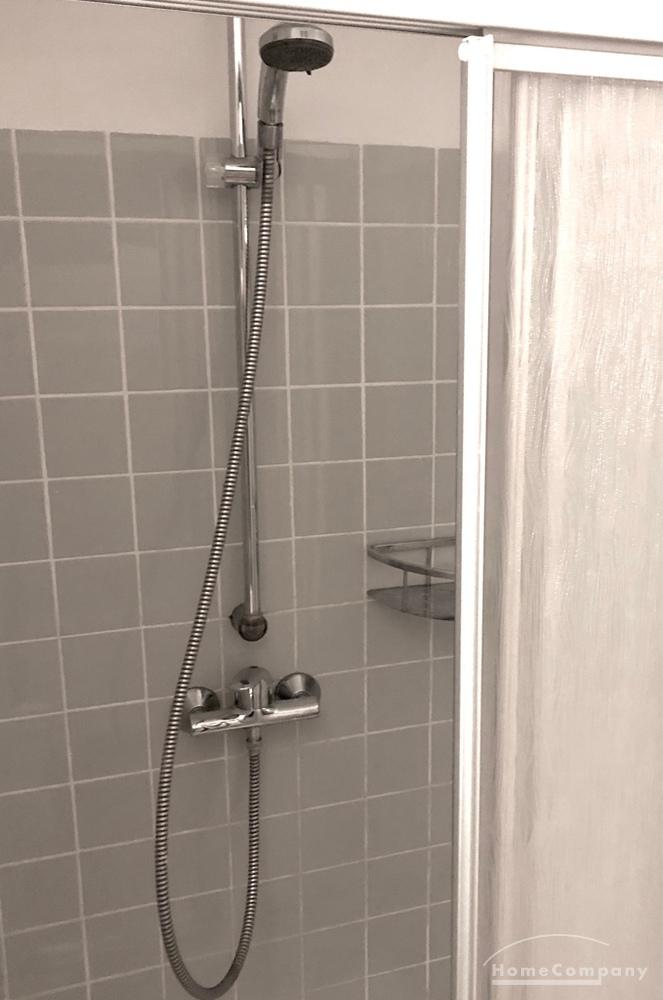 Single-Penthouse mit Schlossblick, möbliert, mit Küche und Bad, 5. OG, Dachterrasse ca. 10 qm. – Braunschweig – Vorschaubild 14