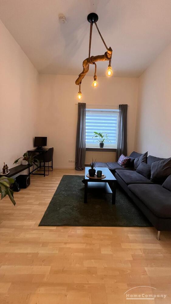 2 Zi Whg, möbliert, EG, komplett ausgestattet, Große Wohnküche, Wohnzimmer, Schlafzimmer, Waschmaschine etc. – Braunschweig – Vorschaubild 2