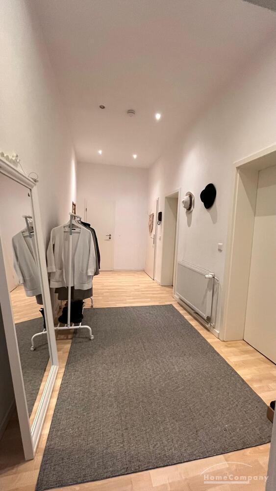 2 Zi Whg, möbliert, EG, komplett ausgestattet, Große Wohnküche, Wohnzimmer, Schlafzimmer, Waschmaschine etc. – Braunschweig – Vorschaubild 4