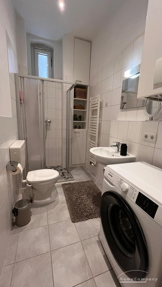 2 Zi Whg, möbliert, EG, komplett ausgestattet, Große Wohnküche, Wohnzimmer, Schlafzimmer, Waschmaschine etc. – Braunschweig – Vorschaubild 5