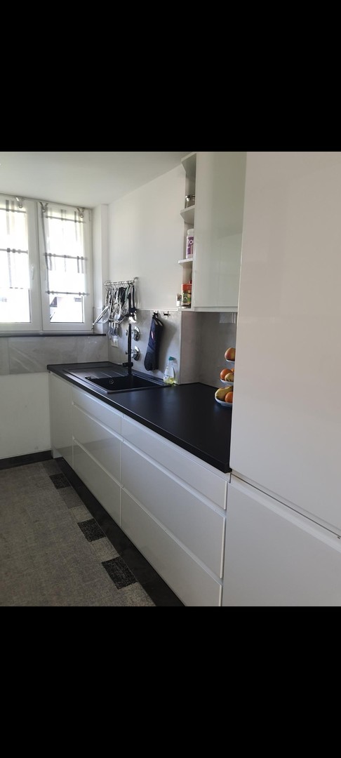 Kernsanierte 3 Zimmer Wohnung mit Balkon und Aufzug – Stuttgart – Vorschaubild 3