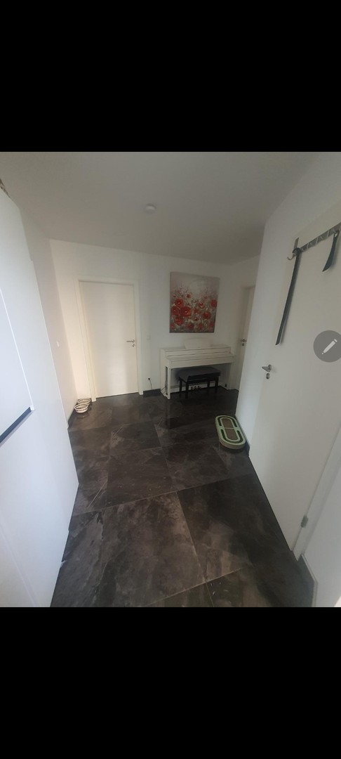 Kernsanierte 3 Zimmer Wohnung mit Balkon und Aufzug – Stuttgart – Vorschaubild 5
