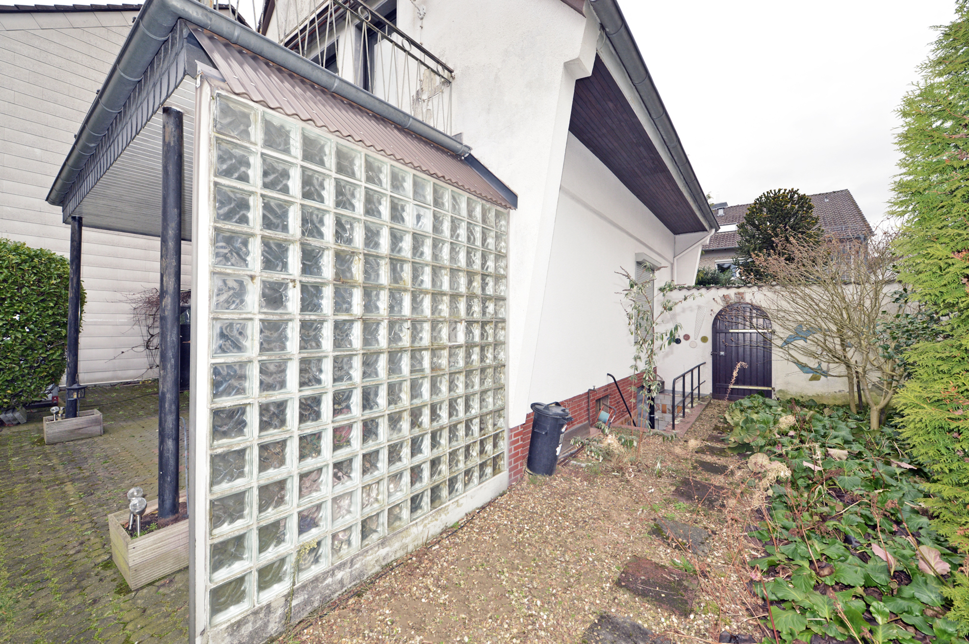 Freistehendes Einfamilienhaus mit großem Garten – Düsseldorf – Vorschaubild 8