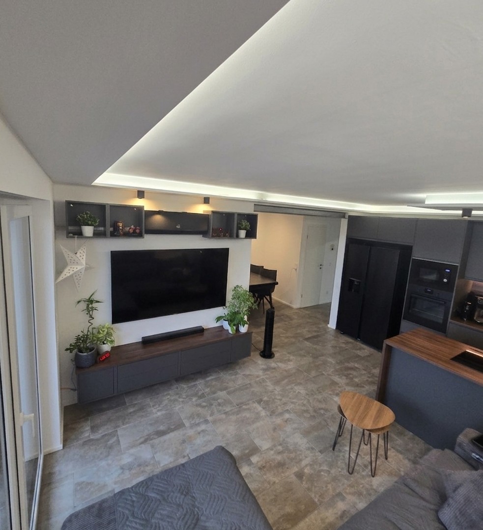 Zentrale Lage & Panorama-Ausblick: Kernsanierte Komfort-Wohnung ohne Makler! – Köln – Vorschaubild 12