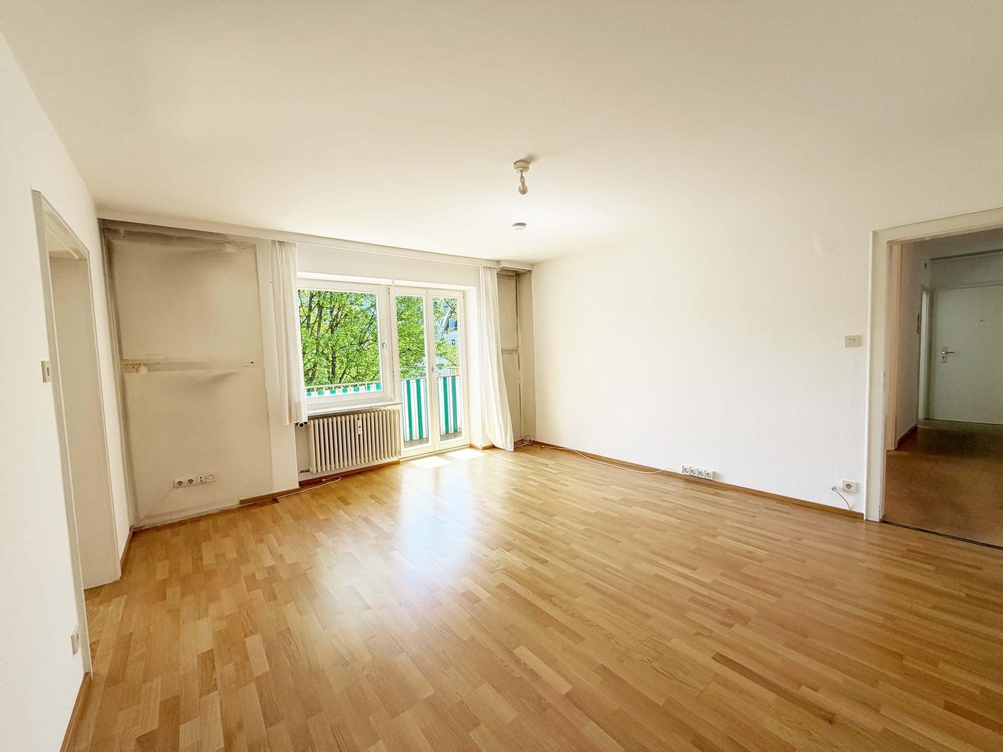 Helle 2-Zimmer-Wohnung in einem gepflegten Mehrfamilienhaus – München – Vorschaubild 10