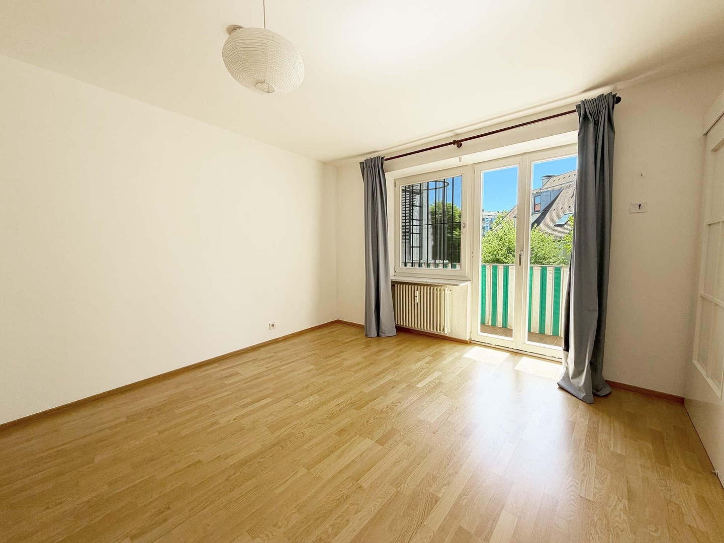 Helle 2-Zimmer-Wohnung in einem gepflegten Mehrfamilienhaus – München – Vorschaubild 12
