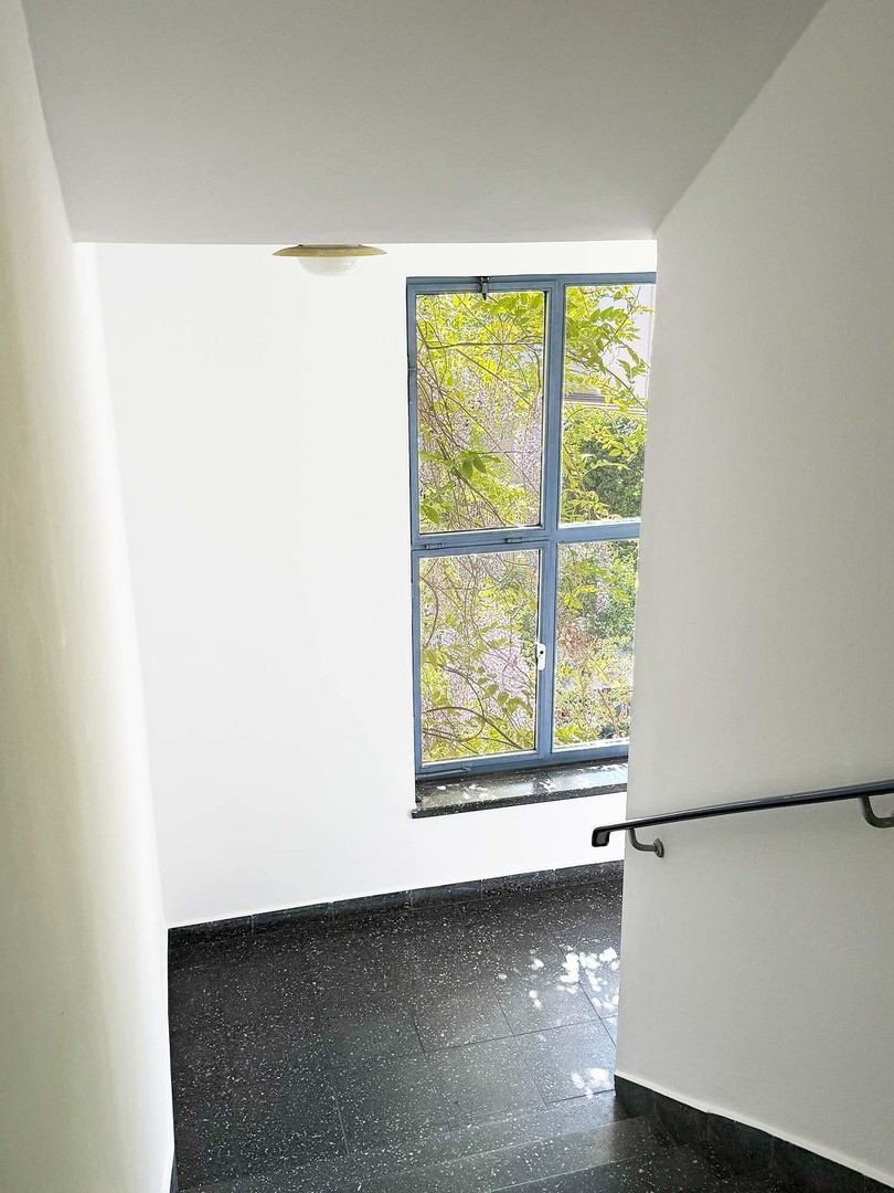 Helle 2-Zimmer-Wohnung in einem gepflegten Mehrfamilienhaus – München – Vorschaubild 17