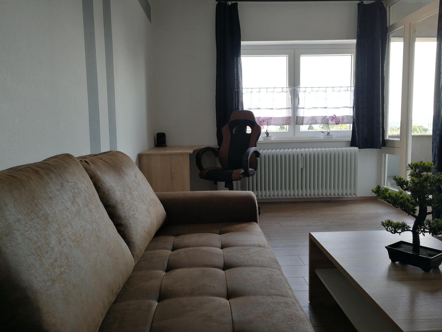 SCHÖNE 1,5 ZKB WOHNUNG MIT EINBAUKÜCHE UND BALKON IN EINEM GEPFLEGTEN HAUS – Wolfsburg – Vorschaubild 7