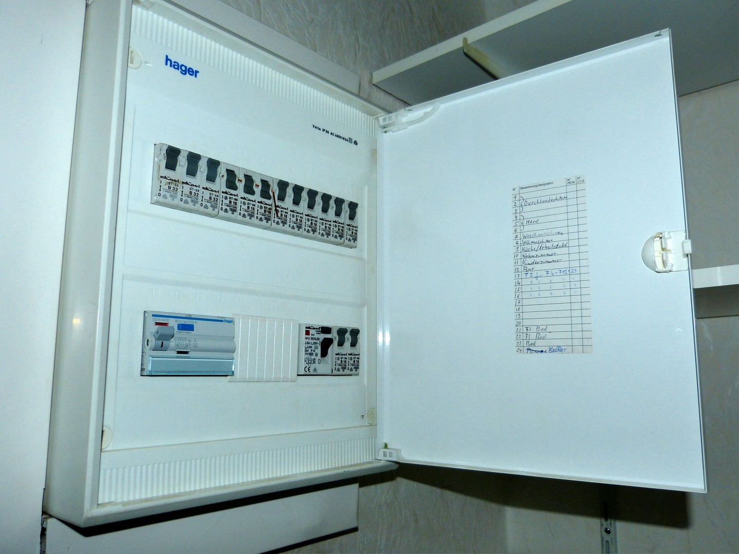 145 m²-Maisonette-Wohnung mit Balkon und Blick ins Grüne – Remscheid – Vorschaubild 9