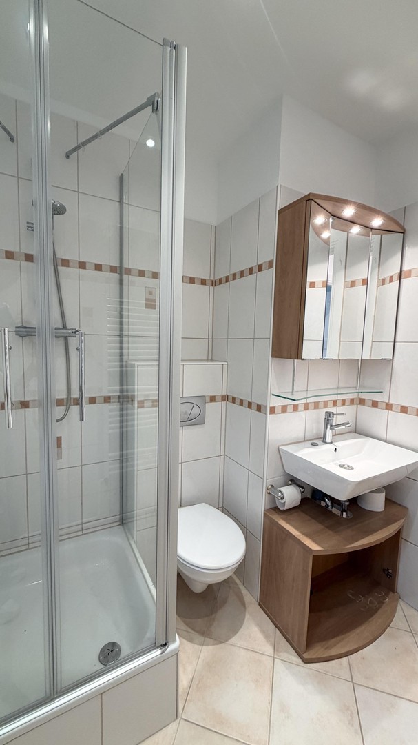 Zehlendorf-freie 3Zimmer,provisionsfrei,top Zustand, nahe Laehr Park – Berlin – Vorschaubild 6