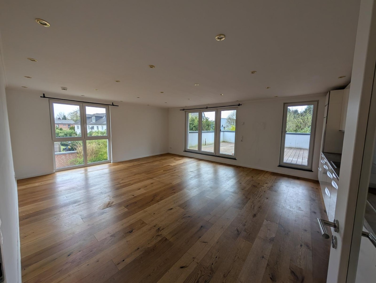 Exklusive 4-Zimmer Neubauwohnung mit großer Sonnenterrasse und Tiefgarage – Hamburg – Vorschaubild 4