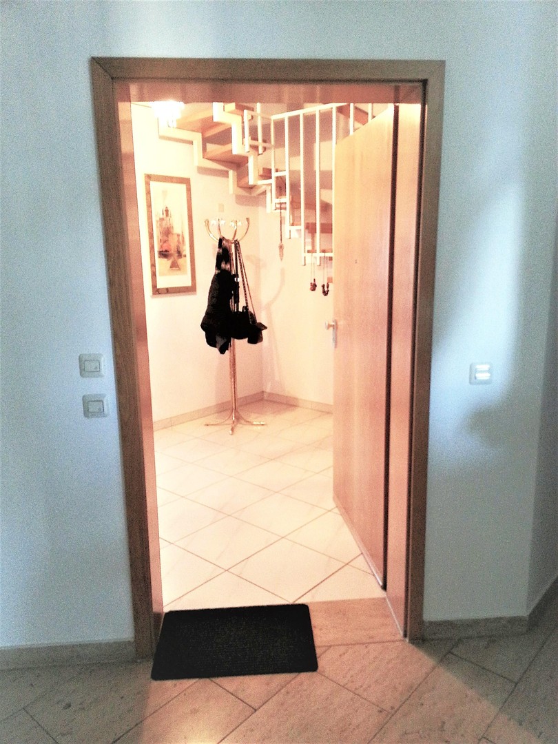 Großzügige helle 3 Zimmer-Wohnung mit Terrasse, Nähe Marienbergpark, direkt vom Eigentümer – Nürnberg – Vorschaubild 6