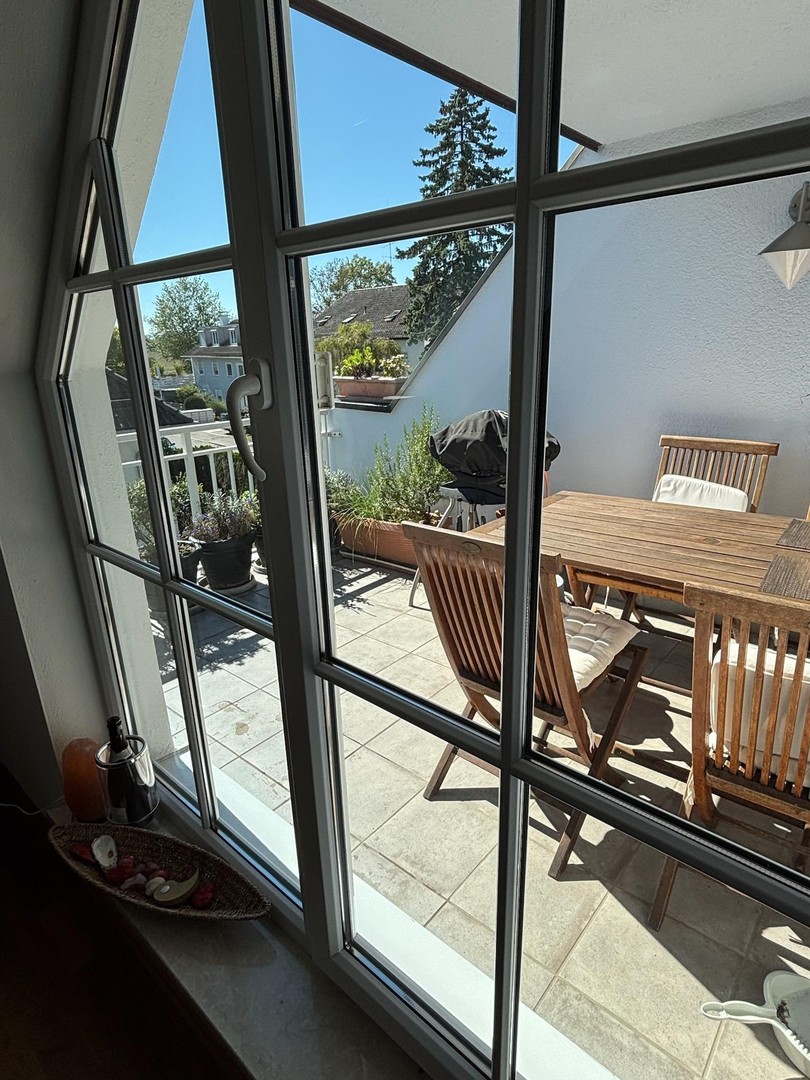 DG Galerie-Wohnung 2,5 Zi. mit sonniger Dachterrasse - Wohntraum für Singles und Paare – München – Vorschaubild 4