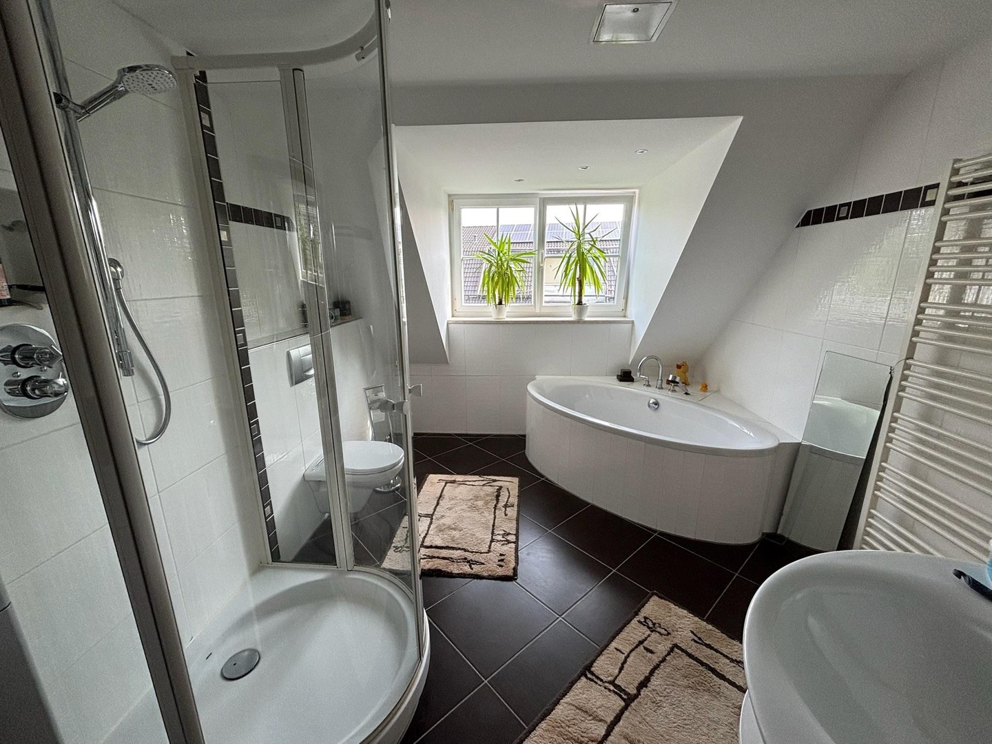 DG Galerie-Wohnung 2,5 Zi. mit sonniger Dachterrasse - Wohntraum für Singles und Paare – München – Vorschaubild 9