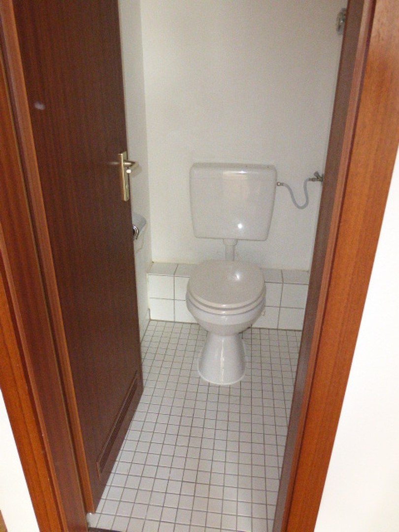 Lichtdurchflutete Dreizimmerwohnung in ruhiger Lage beim Badeniaplatz von Privat – Karlsruhe – Vorschaubild 18