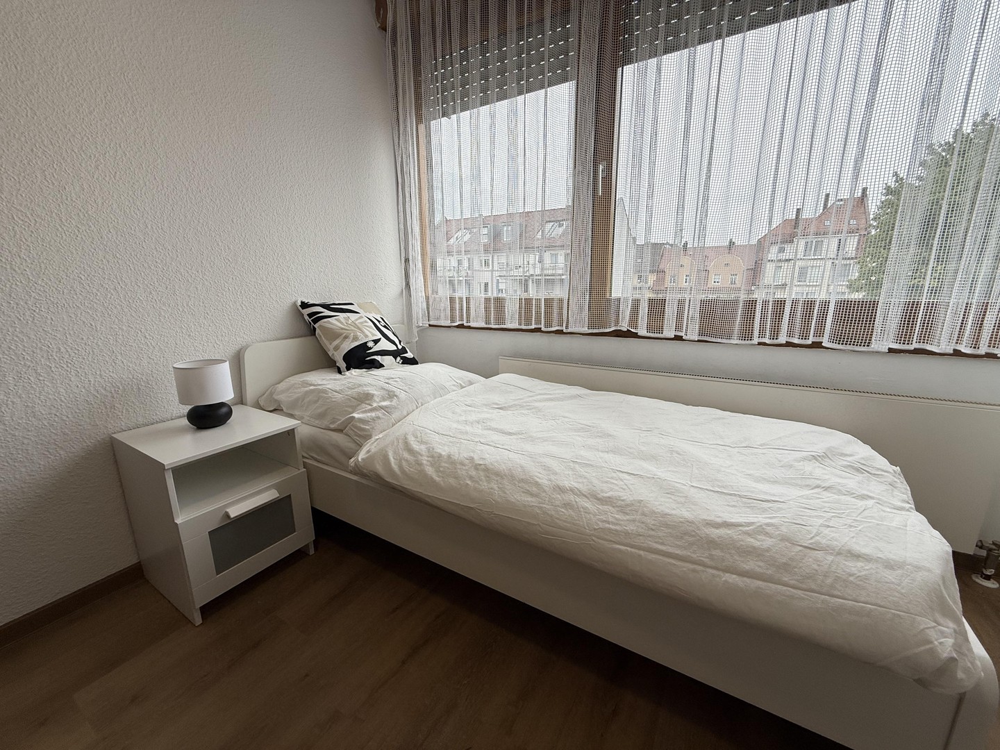 Zentral, Vollmöbliert und Wohlfühlfaktor (ALL-Inklusive) – Erlangen – Vorschaubild 3