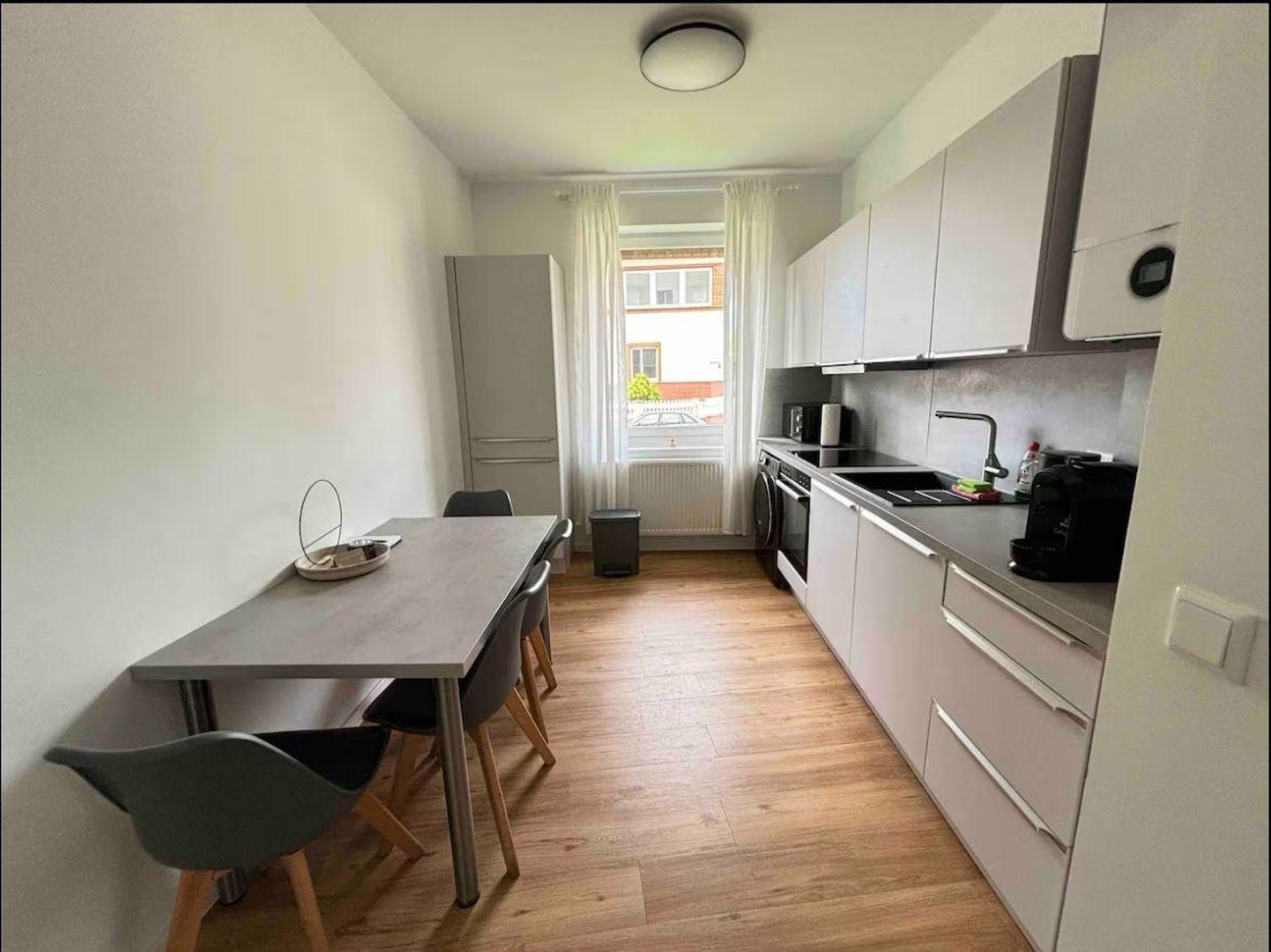 Sanierte 2 Zi-Whg. mit Einbauküche + Nähe Maschsee – Hannover – Vorschaubild 5