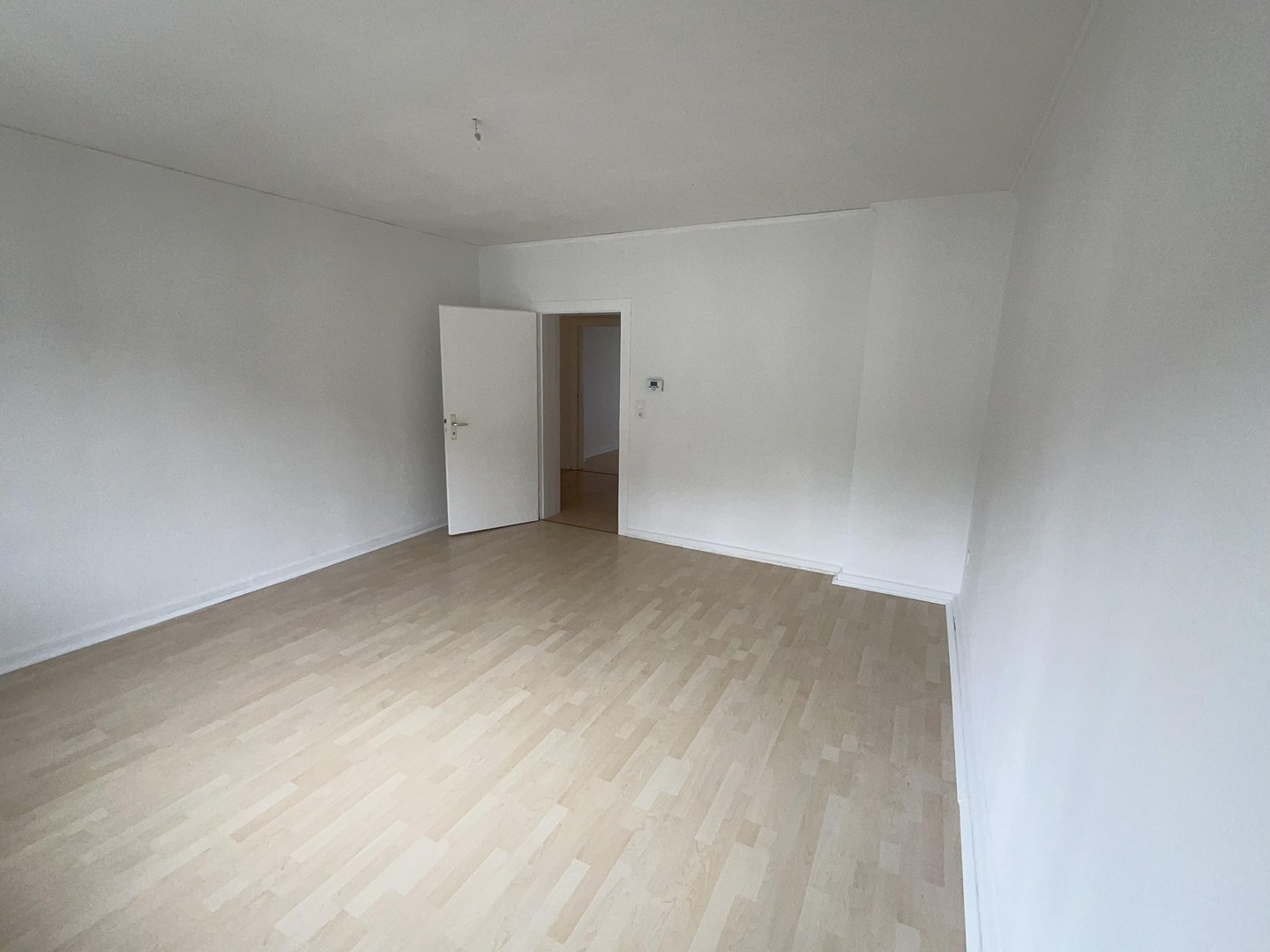 Attraktive 3-Zimmer-Wohnung mit Balkon in guter Lage von Wuppertal Barmen – Wuppertal – Vorschaubild 3