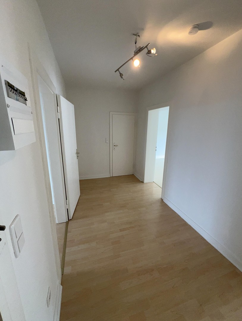 Attraktive 3-Zimmer-Wohnung mit Balkon in guter Lage von Wuppertal Barmen – Wuppertal – Vorschaubild 9