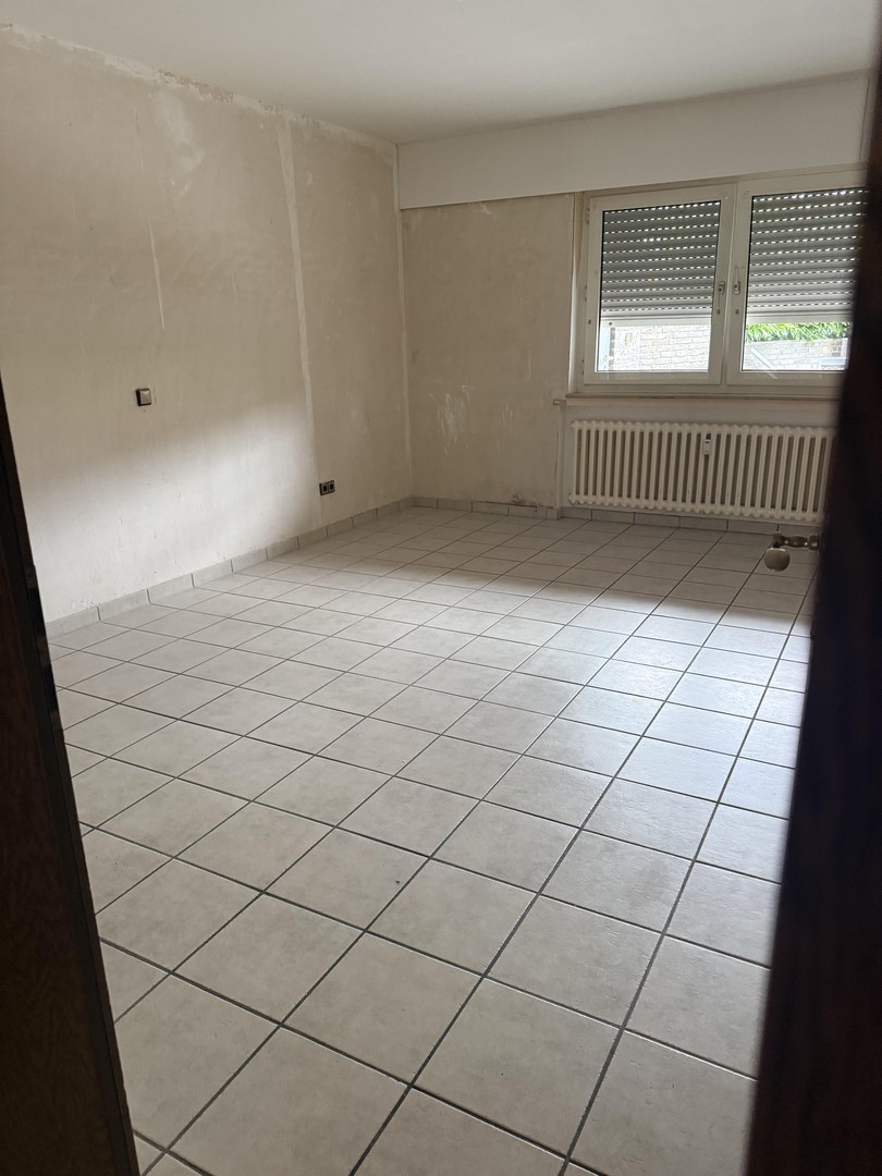 3,5 Zi., 98qm im EG, modernes Bad ,mit Terrasse – Oberhausen – Vorschaubild 3