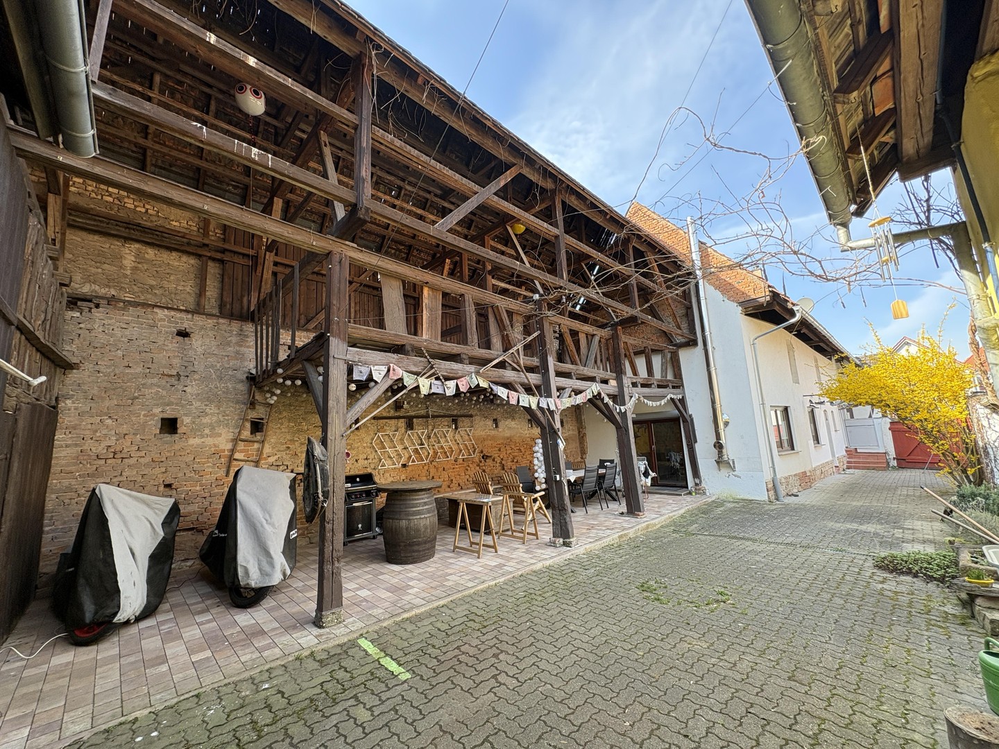 Großzügiges Haus mit Apartment, Scheune & möglichem Bauplatz – Harthausen – Vorschaubild 17