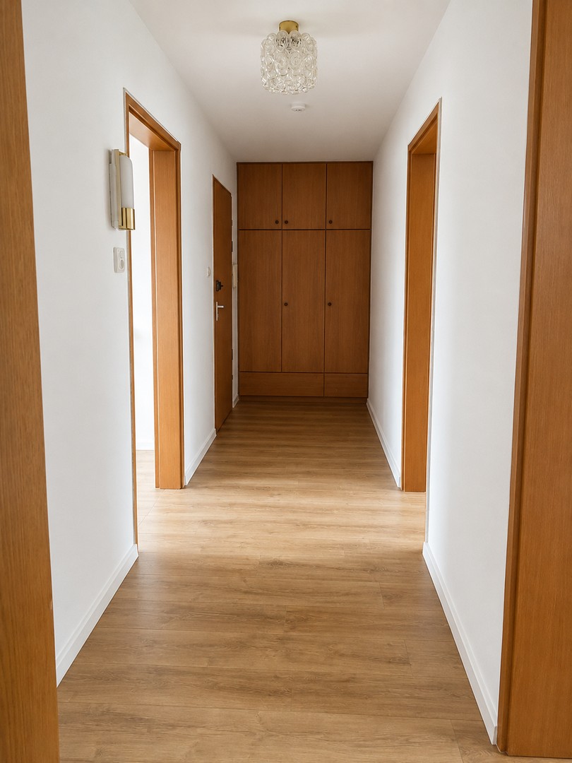 Helle 2-Zimmer-Dachgeschosswohnung (71 m²) in ruhiger Lage nahe Kurpark – Stuttgart – Vorschaubild 5