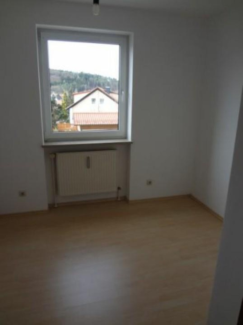 Moderne 2-Zimmer-Wohnung mit Balkon und Stellplatz in attraktiver Wohnlage Altenkunstadt – Altenkunstadt – Vorschaubild 18
