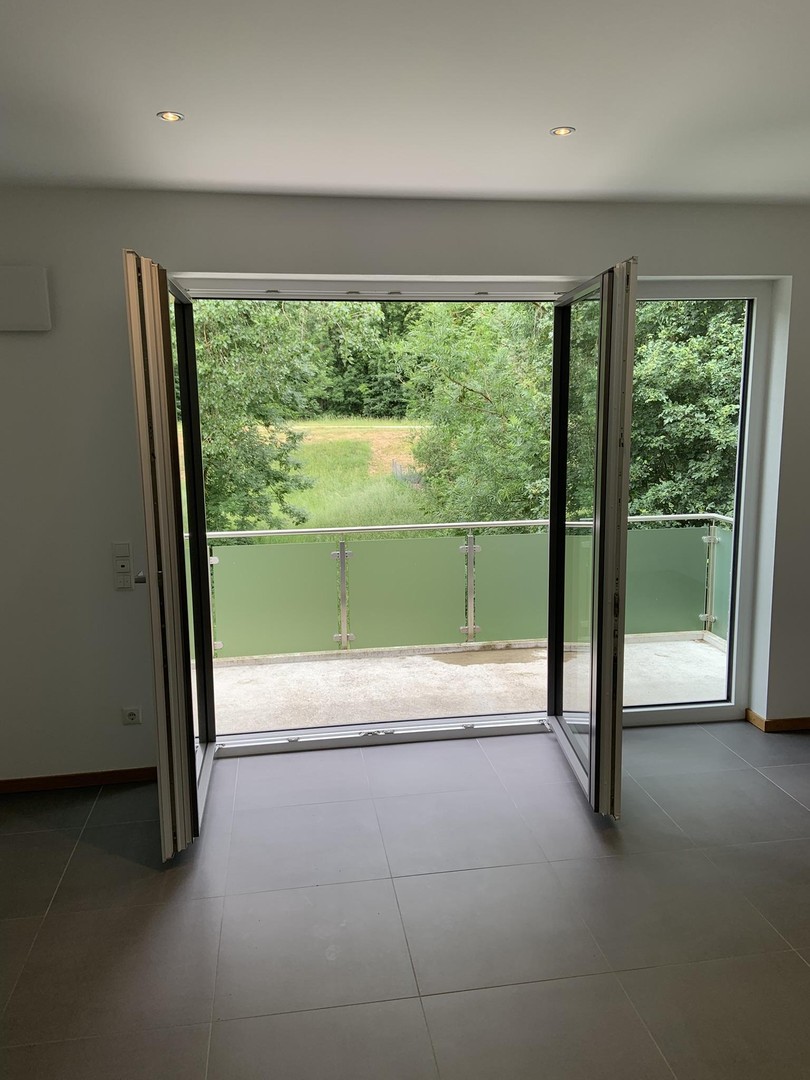 Im Grünen und doch zentral! Ruhige 3,5 Zimmer Wohnung mit großen Balkon in Freising-Stadt/Isarauen – Freising – Vorschaubild 4