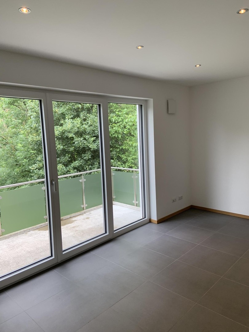 Im Grünen und doch zentral! Ruhige 3,5 Zimmer Wohnung mit großen Balkon in Freising-Stadt/Isarauen – Freising – Vorschaubild 5