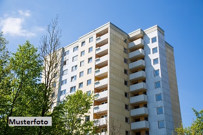 2-Zimmer-Wohnung und Loggia und Weitblick