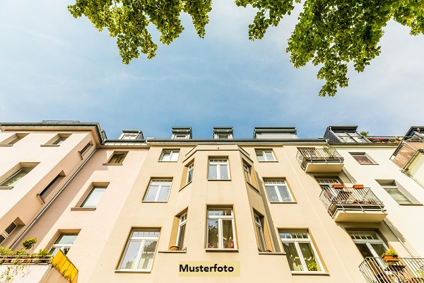 Wohn-/Geschäftshaus (4 Wohnungen, 2 Läden) + Kapitalanlage +
