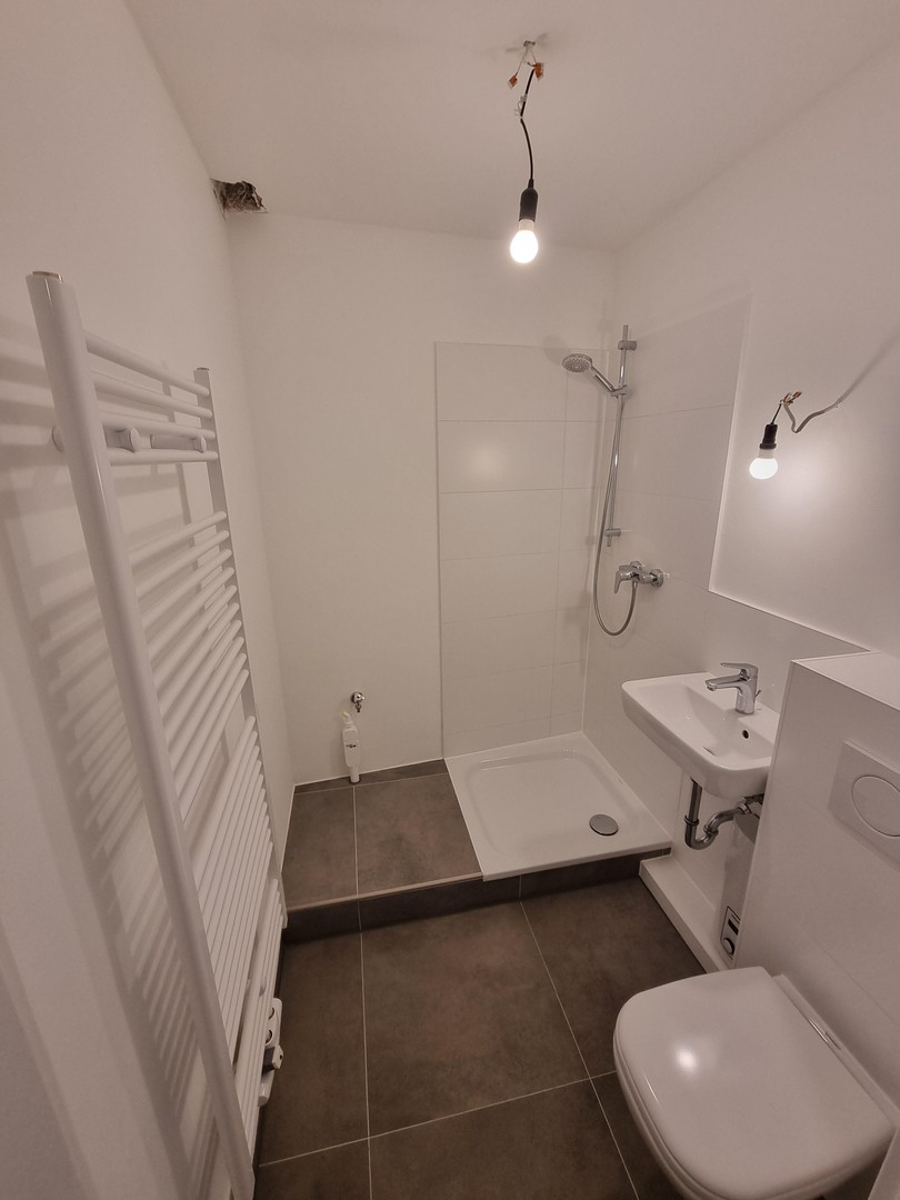 Frisch sanierte 1-Zimmer-Wohnung mit Terrasse – Hamburg – Vorschaubild 7