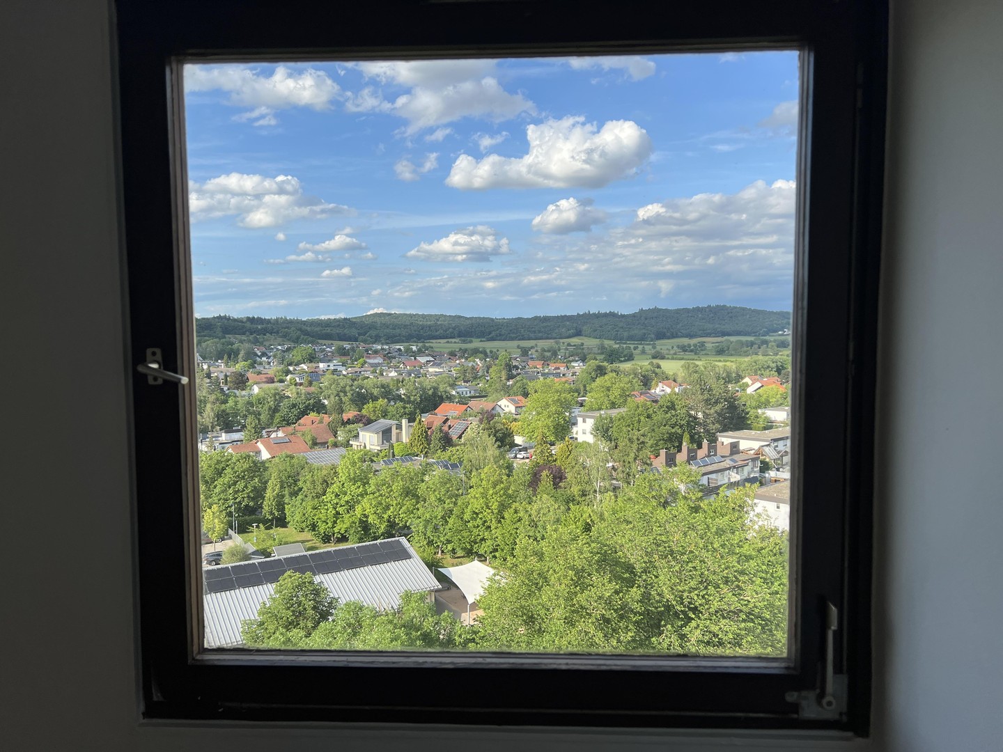 Lichtdurchflutete 4-Zimmer-Wohnung mit Fernblick – Crailsheim – Crailsheim – Vorschaubild 14