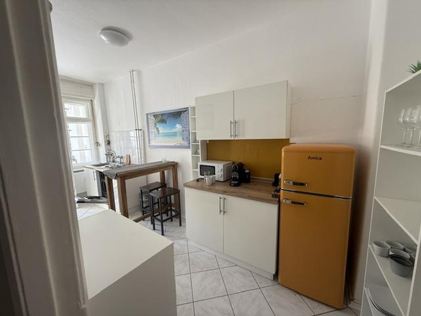 Für Singles oder Paare: Voll möbliert mit Sonnenbalkon in Neu-Westend – Berlin – Vorschaubild 2