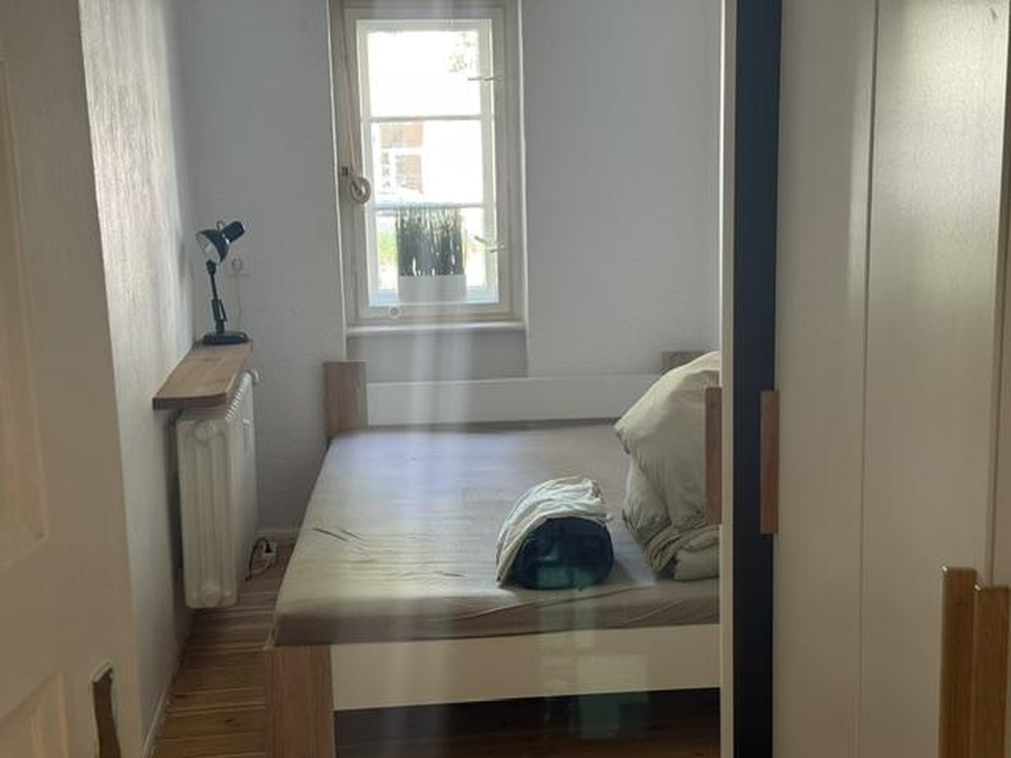 Für Singles oder Paare: Voll möbliert mit Sonnenbalkon in Neu-Westend – Berlin – Vorschaubild 4