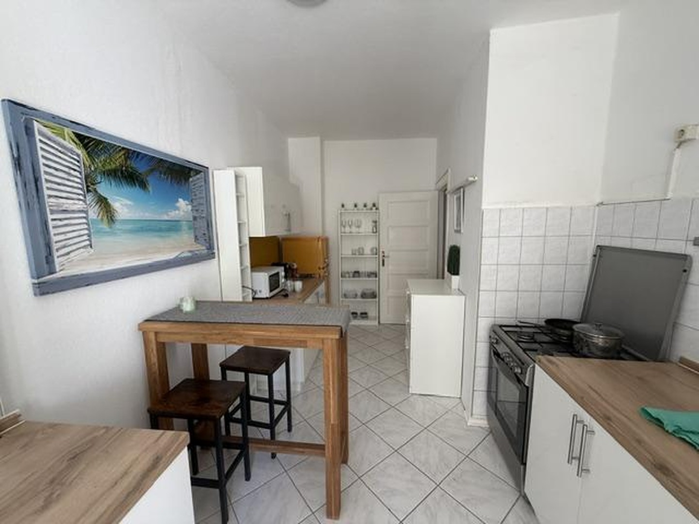 Für Singles oder Paare: Voll möbliert mit Sonnenbalkon in Neu-Westend – Berlin – Vorschaubild 11