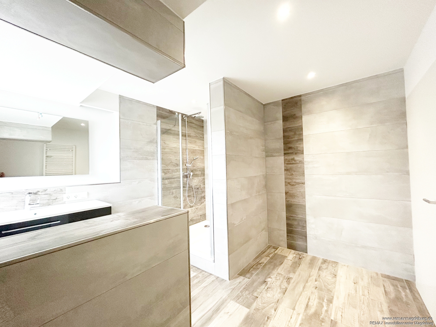 Moderne Maisonette mit Stil – Exklusives Wohngefühl auf zwei Ebenen – Magdeburg – Vorschaubild 3