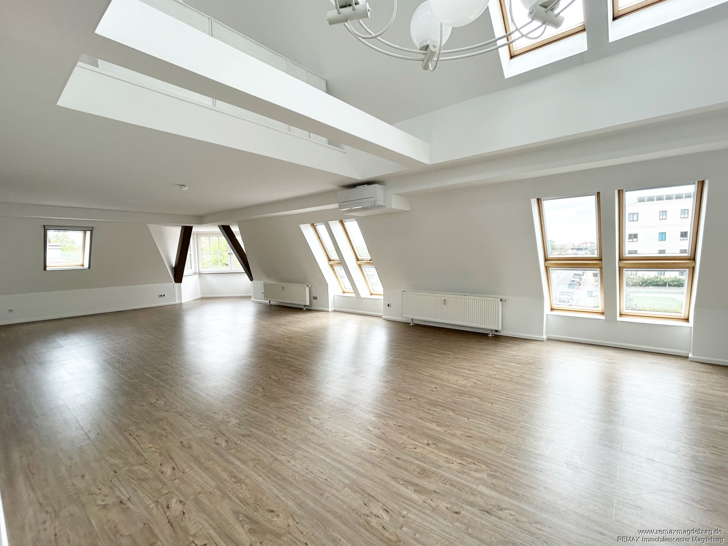 Moderne Maisonette mit Stil – Exklusives Wohngefühl auf zwei Ebenen – Magdeburg – Vorschaubild 5
