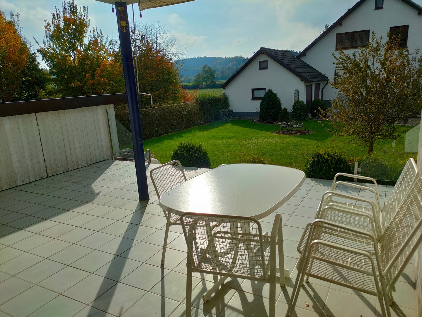 Gepflegte Wohnung im Zweifamilienhaus mit 5 Zimmern sowie Terrasse, Einbauküche und neuem Bad – Holzheim – Vorschaubild 25