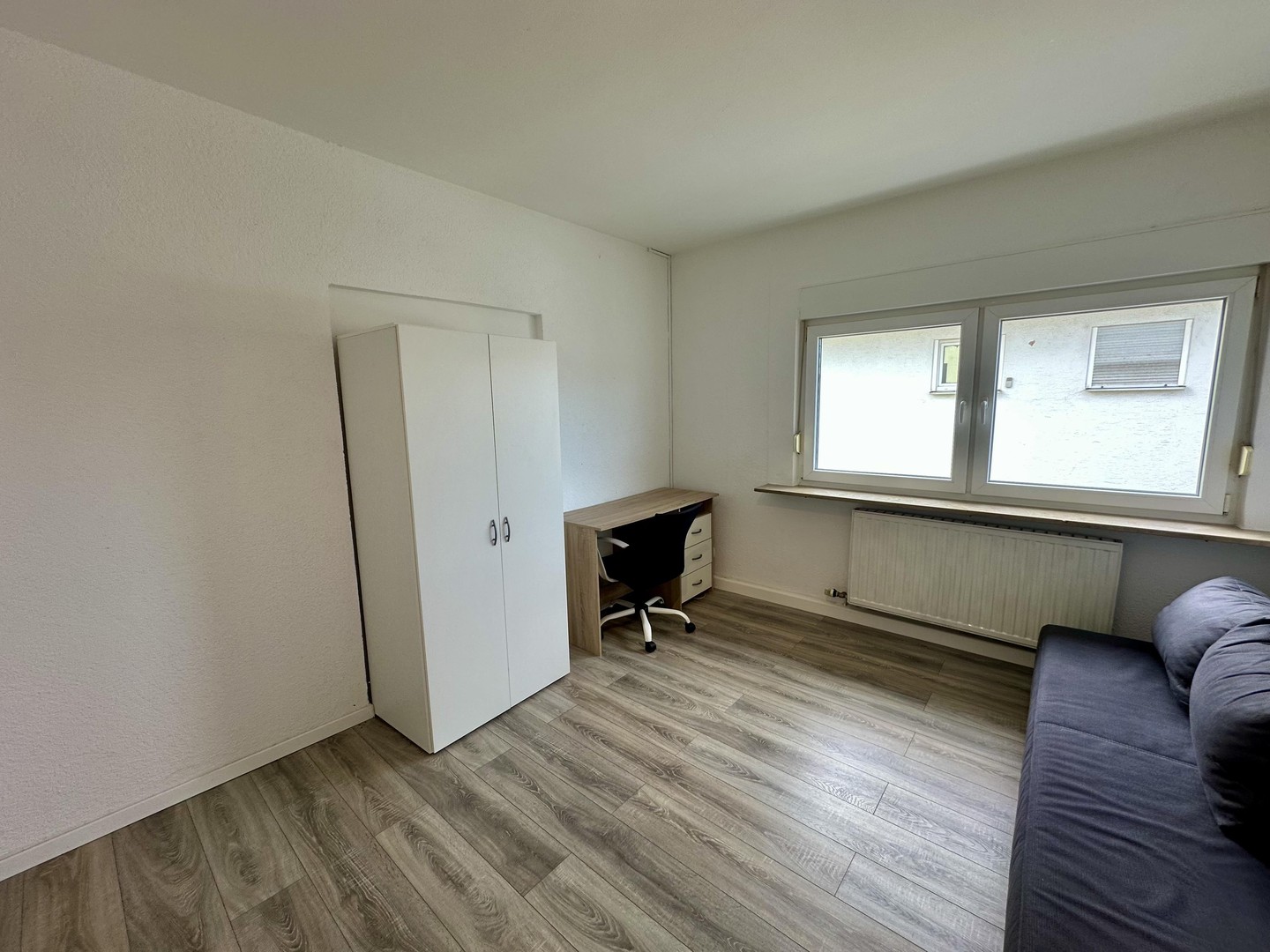 Helles möbliertes WG-Zimmer in Heilbronn-Böckingen – Heilbronn – Vorschaubild 2