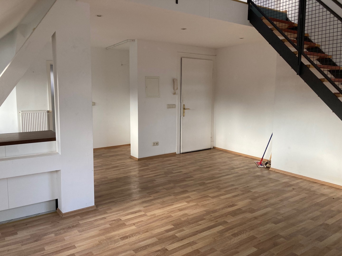 Loftfeeling auf 2 Ebenen, außergewöhliche & lichtdurchflutete Galeriewohnung – Leipzig – Vorschaubild 9