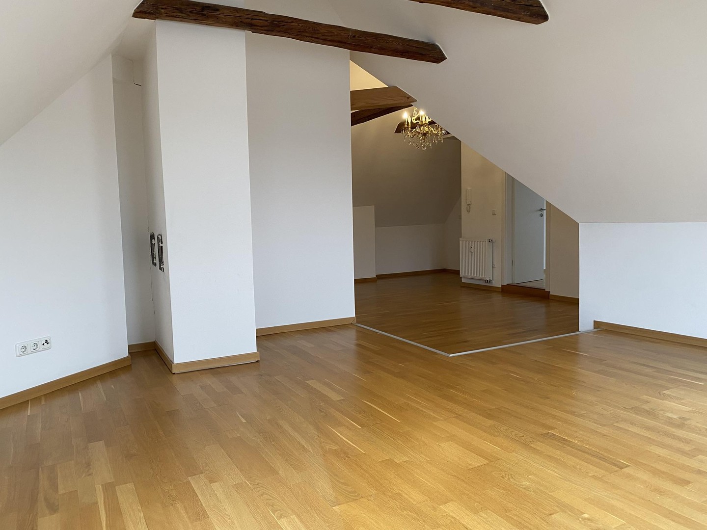 Helle Dachgeschosswohnung im Stadtzentrum von Kempten – Kempten – Vorschaubild 5