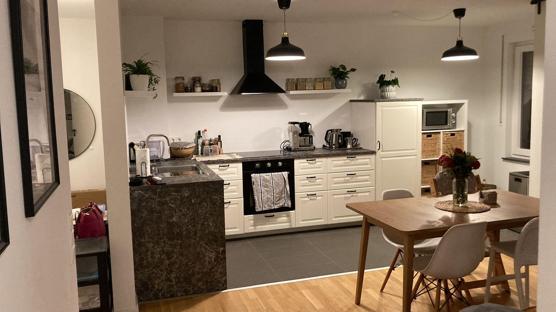 3-Zimmer-Wohnung mit Balkon in der Herzo-Base 18.08