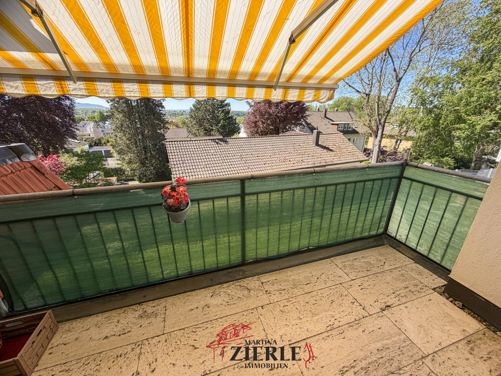 Gelegenheit! Wohnung in traumhafter gefragter Lage mit fantastischer Aussicht. Balkon + 2x TG-Platz! – Göppingen – Vorschaubild 4