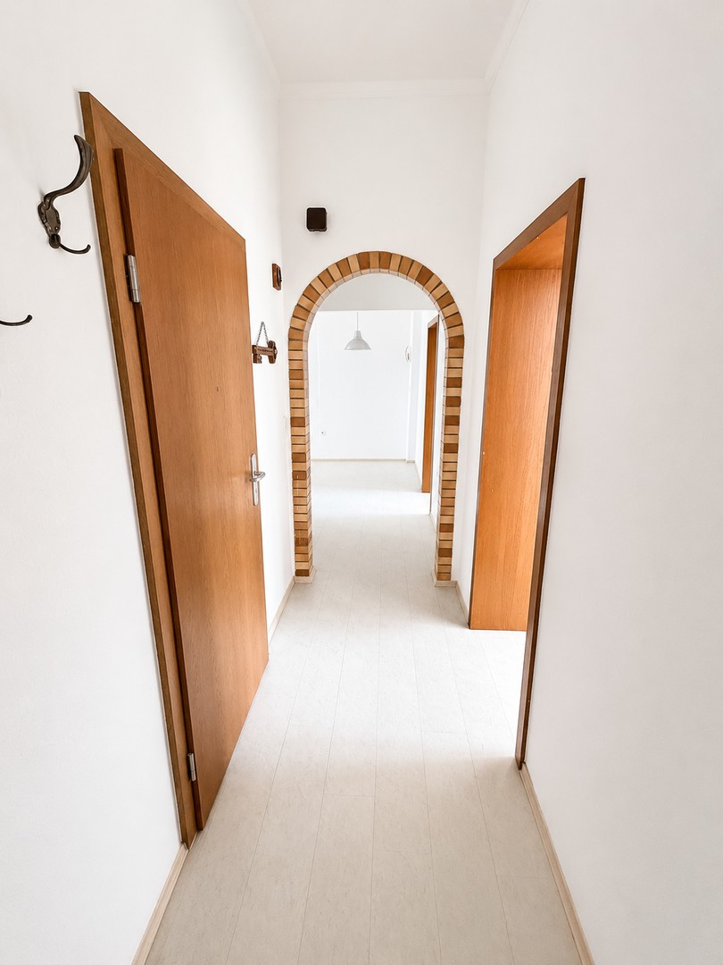 Ab sofort: renovierte 3,5-Zimmer-Wohnung mit 2 Bädern und 2 Balkonen – Essen – Vorschaubild 13