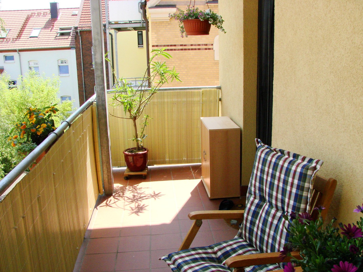 ab 01.09.: Tolle 3-Zi-DG-Maisonette, 2 Balkone, EBK, Stellplatz, Dachboden – Zwickau – Vorschaubild 4