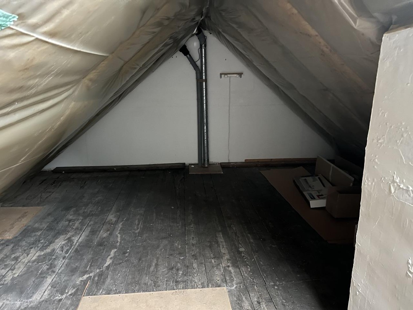 ab 01.09.: Tolle 3-Zi-DG-Maisonette, 2 Balkone, EBK, Stellplatz, Dachboden – Zwickau – Vorschaubild 17