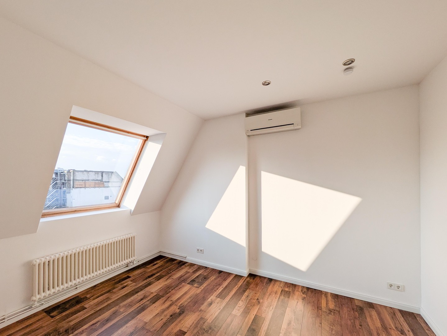 105m² klimatisierte Dachgeschosswohnung in Berlin-Friedenau – Berlin – Vorschaubild 7