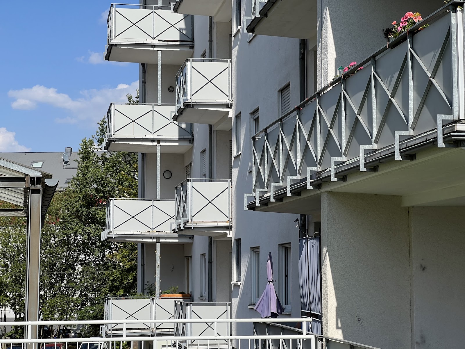 Schöner wohnen mit Aufzug ... aus der Tiefgarage in die Wohnung gelangen – Chemnitz – Vorschaubild 11