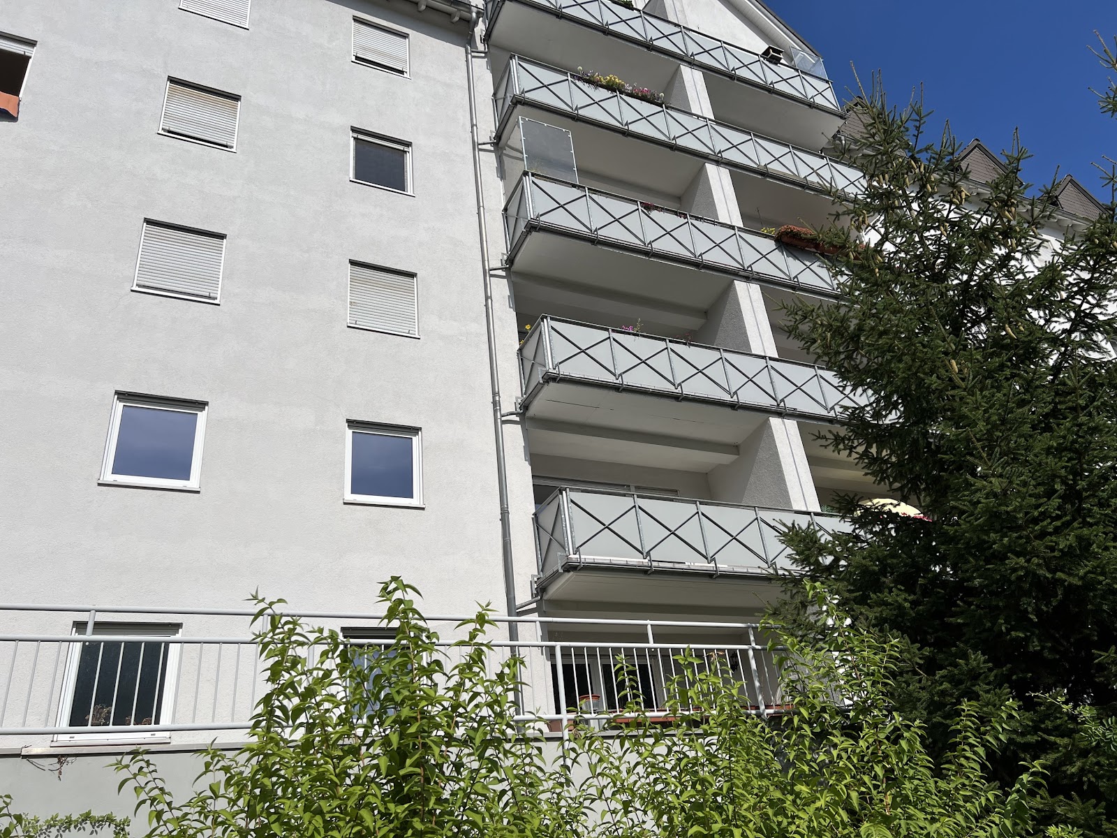 Schöner wohnen mit Aufzug ... aus der Tiefgarage in die Wohnung gelangen – Chemnitz – Vorschaubild 17